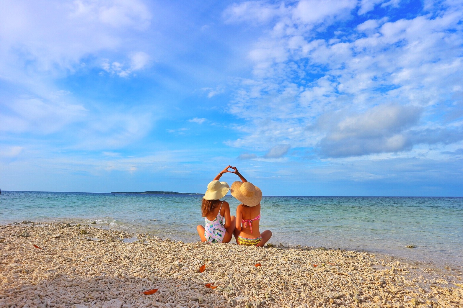 小浜島から行ける無人島 秘境の島7選 小浜島ツアーズ