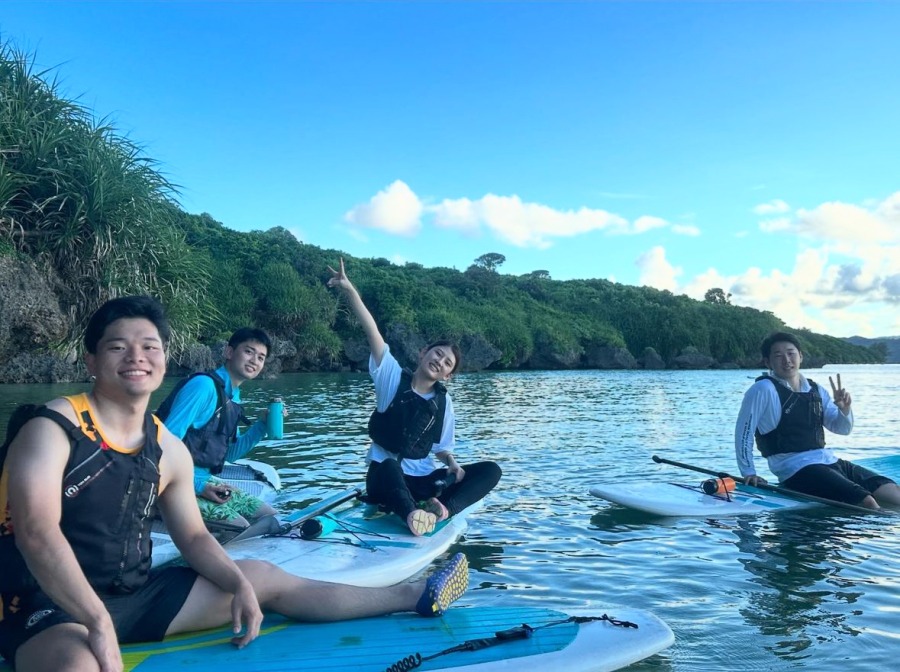 【小浜島】ガイド貸切で安心♪自分たちのペースで楽しもう☆選べる60分or90分プライベートSUPツアー《送迎＆写真サービス付》（No.630）