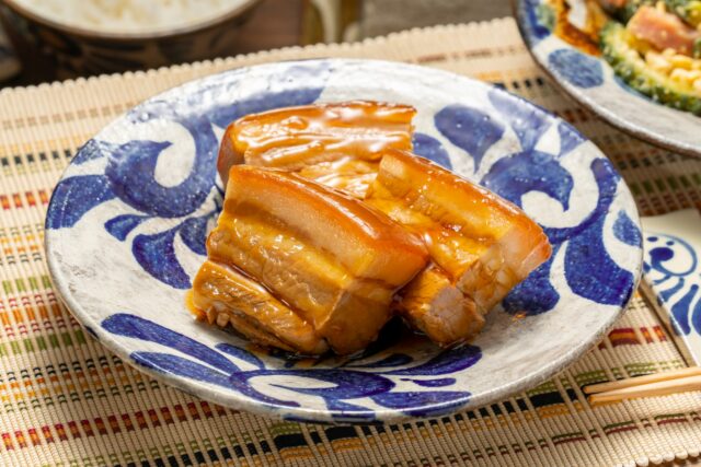 夜ご飯、小浜島で何食べる？グルメ好きが選ぶ人気のディナースポット8選